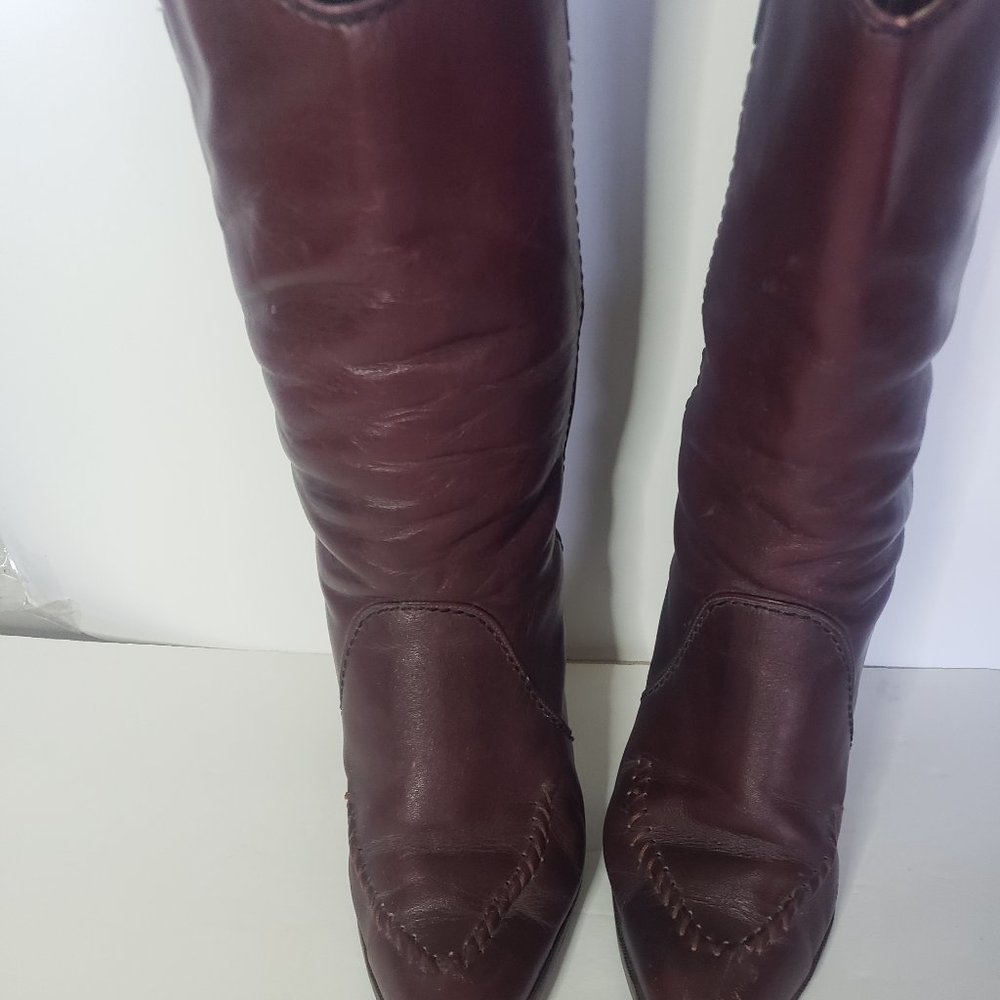 Beautiful Women  Boots Knee High Red Leather Alpine